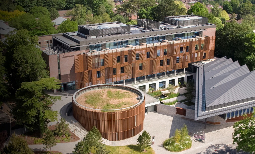 University of Winchester 溫徹斯特大學校園1