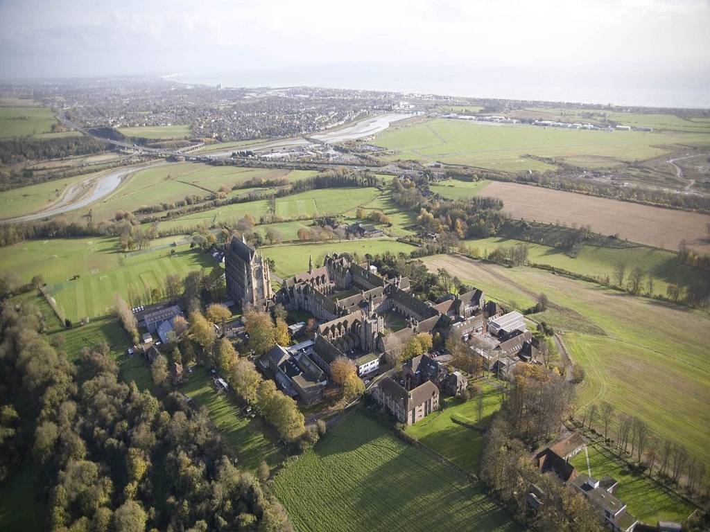 Lancing College 藍星學院校園1