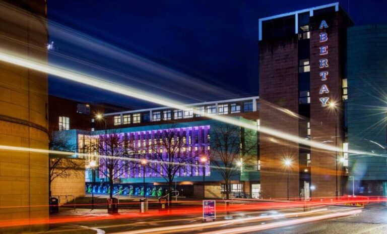 University of Abertay 亞伯泰大學校園4