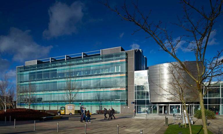 Anglia Ruskin University 安格利亞魯斯金大學校園5