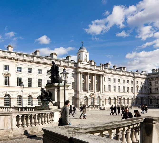 感謝Carol和Tina的幫忙與關心，讓我能夠順利申請到理想的學校