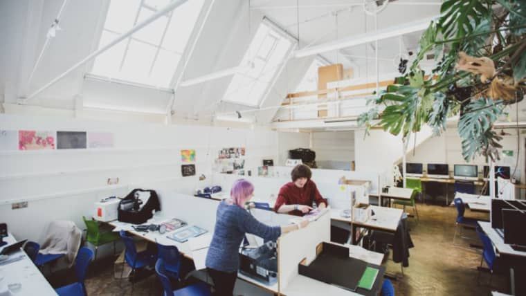 感謝兩位顧問半年來從旁協助，讓我省去煩惱各種疑難雜症的心力～