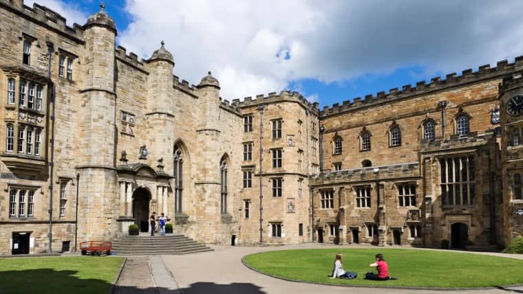 津橋在我申請英國研究所時給予最專業且即時的協助