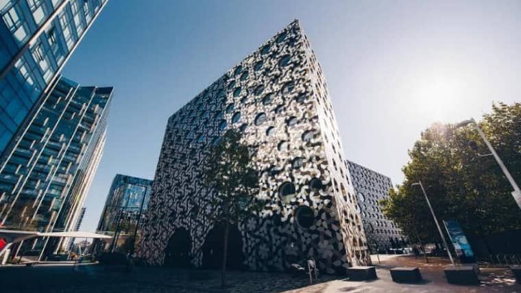 很謝謝Rosa給我的建議與分析，若是沒有這些珍貴建議，搞不好我就錯失一生一次趁年輕出國闖蕩的機會