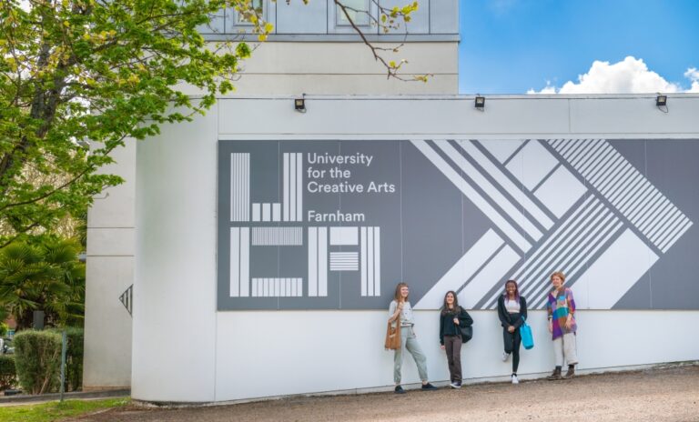 University for the Creative Arts 創意藝術大學校園1