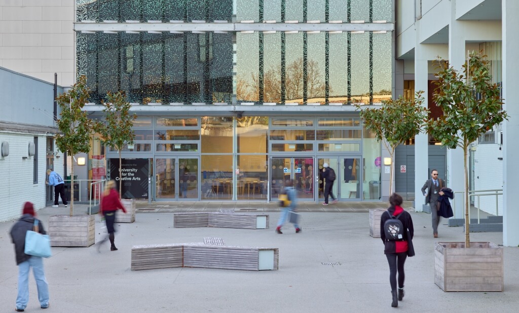 University for the Creative Arts 創意藝術大學校園4