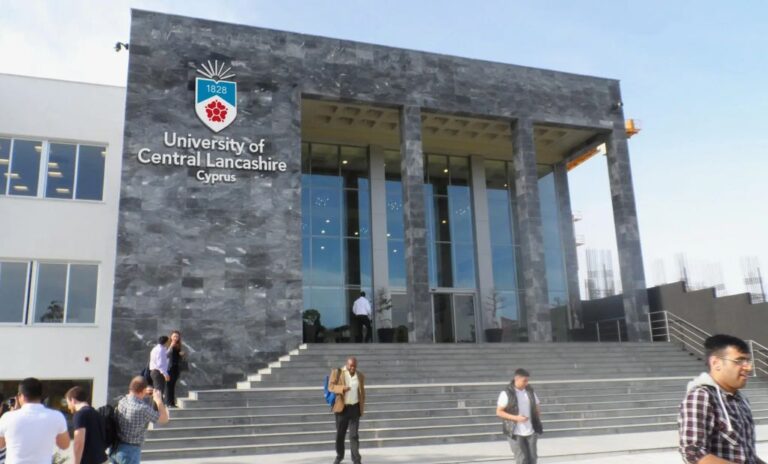 University of Lancashire 蘭開夏大學校園 1