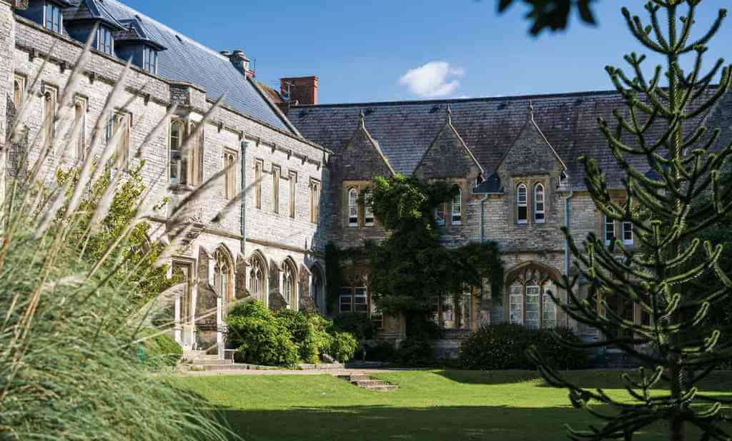 University of Chichester 奇柴斯特大學校園1