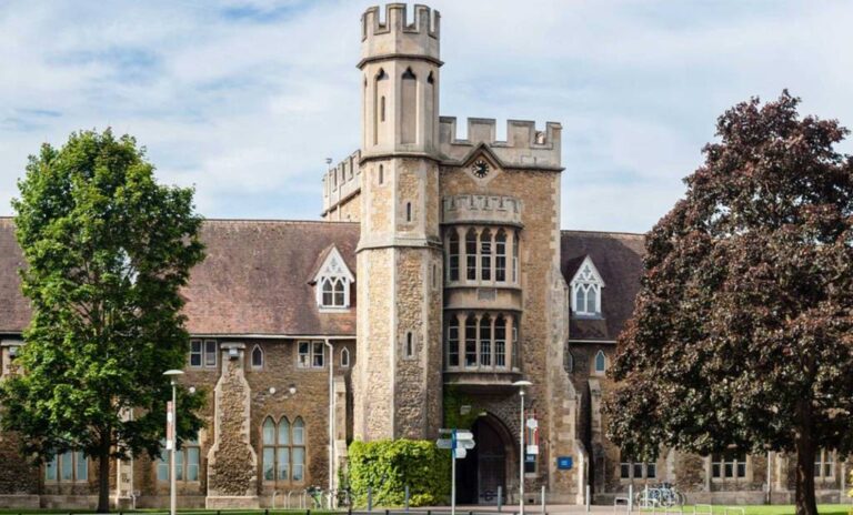 University of Gloucestershire 格洛斯特郡大學校園1