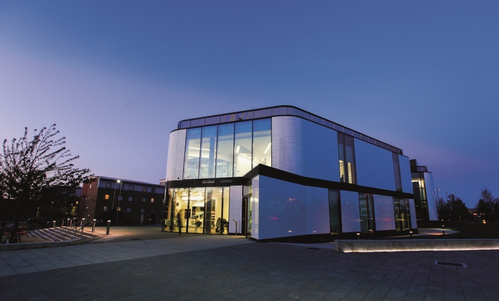 University of Hertfordshire 赫特福德大學校園 1