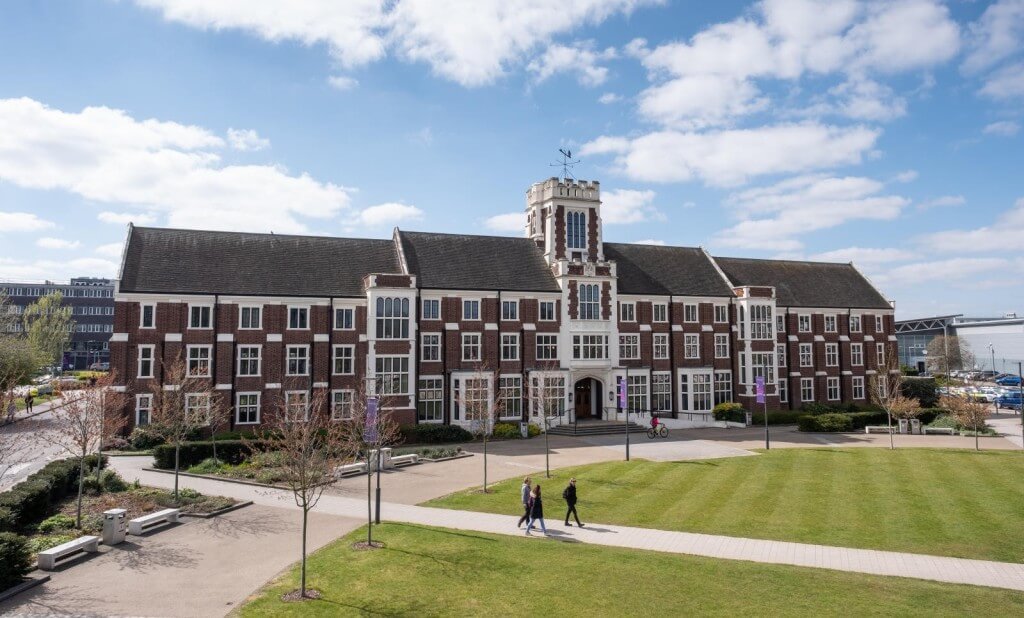 Loughborough University 羅浮堡大學校園1