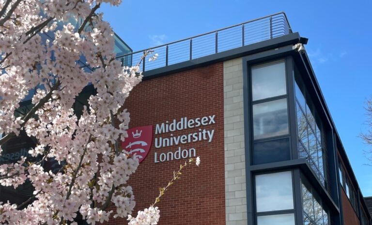 Middlesex University 米德薩克斯大學校園1