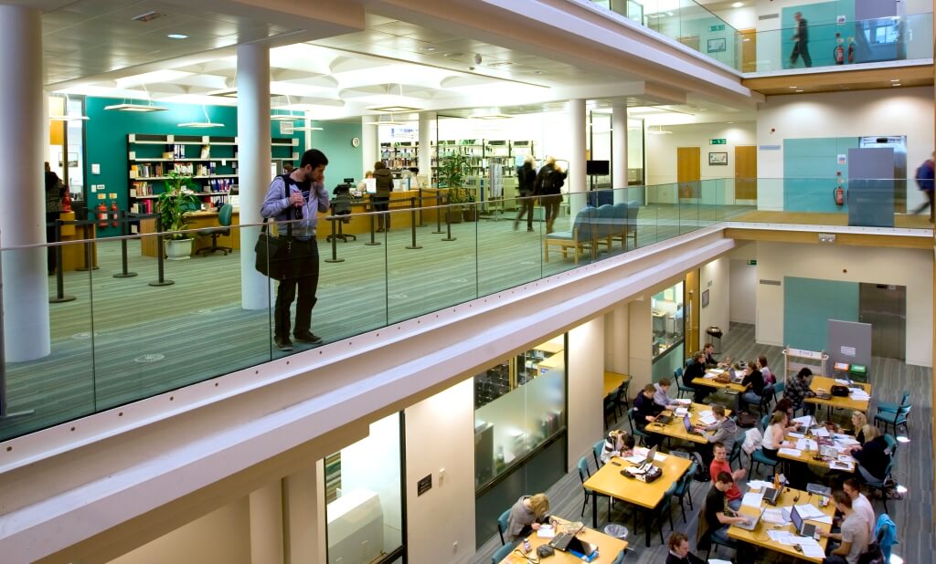 University of Plymouth 普里茅茲大學校園2