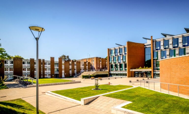 University of Sussex 薩塞克斯大學校園1