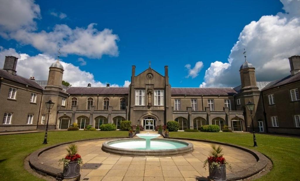 University of Wales Trinity Saint David 威爾斯三一聖大衛大學校園2