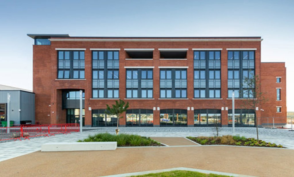 University of Wales Trinity Saint David 威爾斯三一聖大衛大學校園3