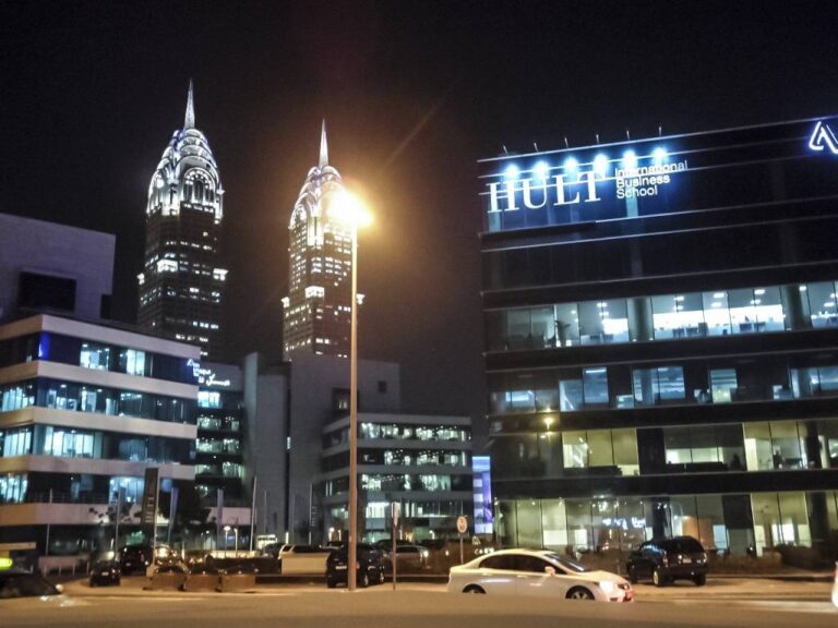 Hult International Business School 霍特商國際學院校園1