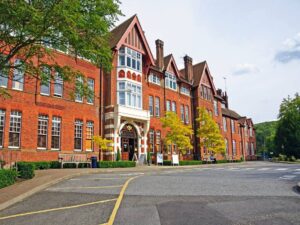 Caterham School 凱特漢姆學校校園1