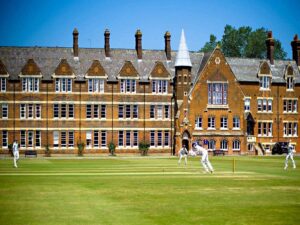 Felsted School 福爾斯泰德學校校園1