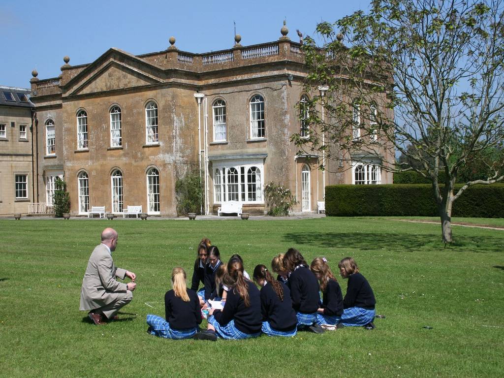 Leweston School 路易士頓中學校園3