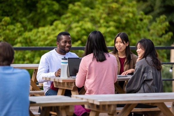 巴斯大學的課程涵蓋教學研究設計