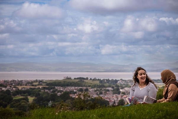蘭卡斯特大學附近的莫克姆灣(Morecambe Bay)